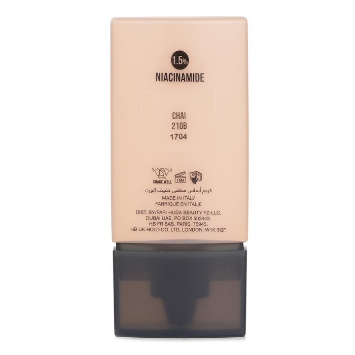 Huda Beauty Easy Blur Foundation – 210B Chai 30 ml