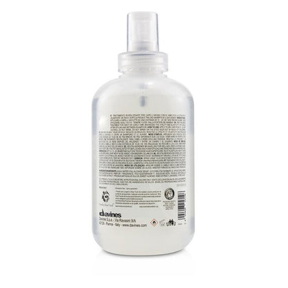 Davines Love Curl Revitalizer (Lovely Curl Enhancing Revitalizing Treatment für welliges oder lockiges Haar) 250 ml