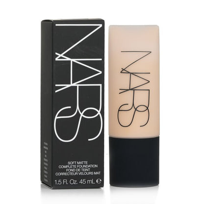 NARS Soft Matte Complete Foundation – Nr. Light 4 Deauville, 45 ml